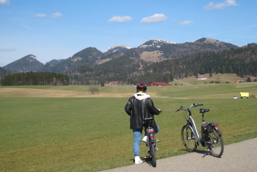 e-Bike und Elektrovelo-Touren im Freizeitpark La Robella, Val-de-Travers